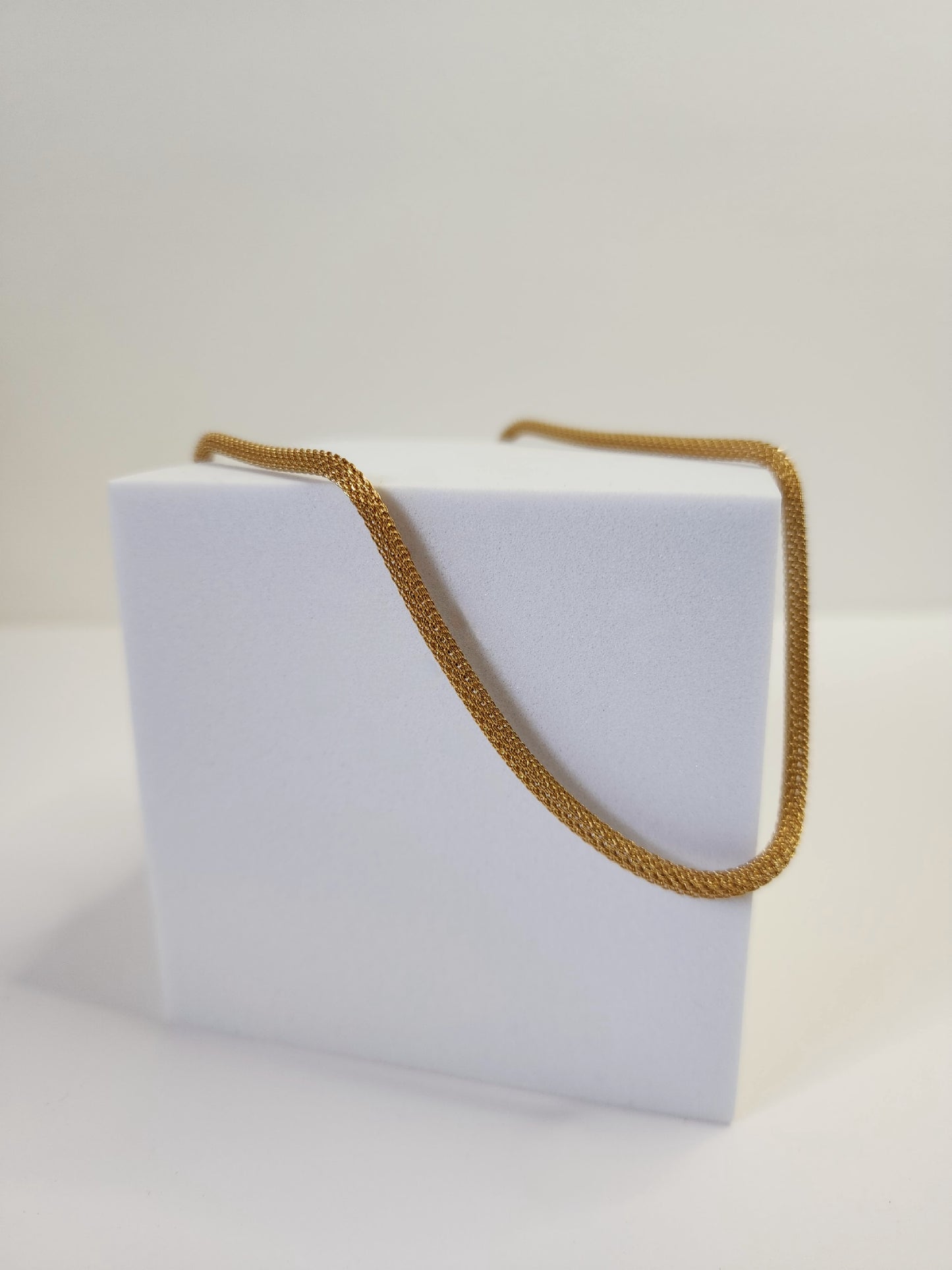 Round Mesh Chain Necklace