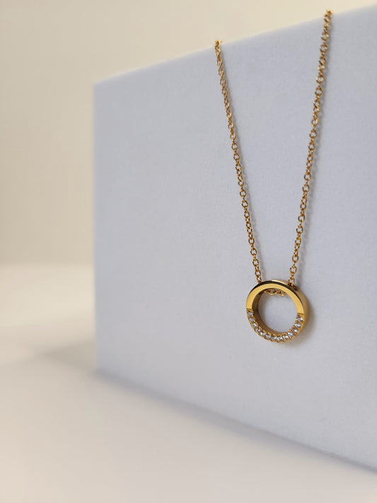 Circle Zircon Necklace