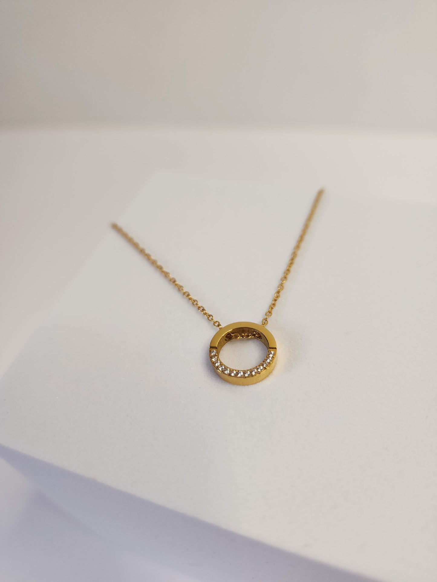 Circle Zircon Necklace