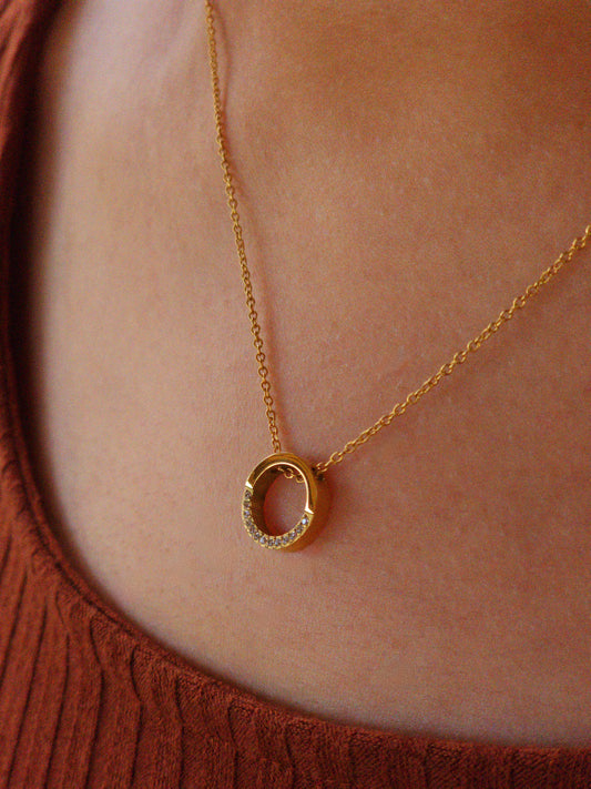 Circle Zircon Necklace