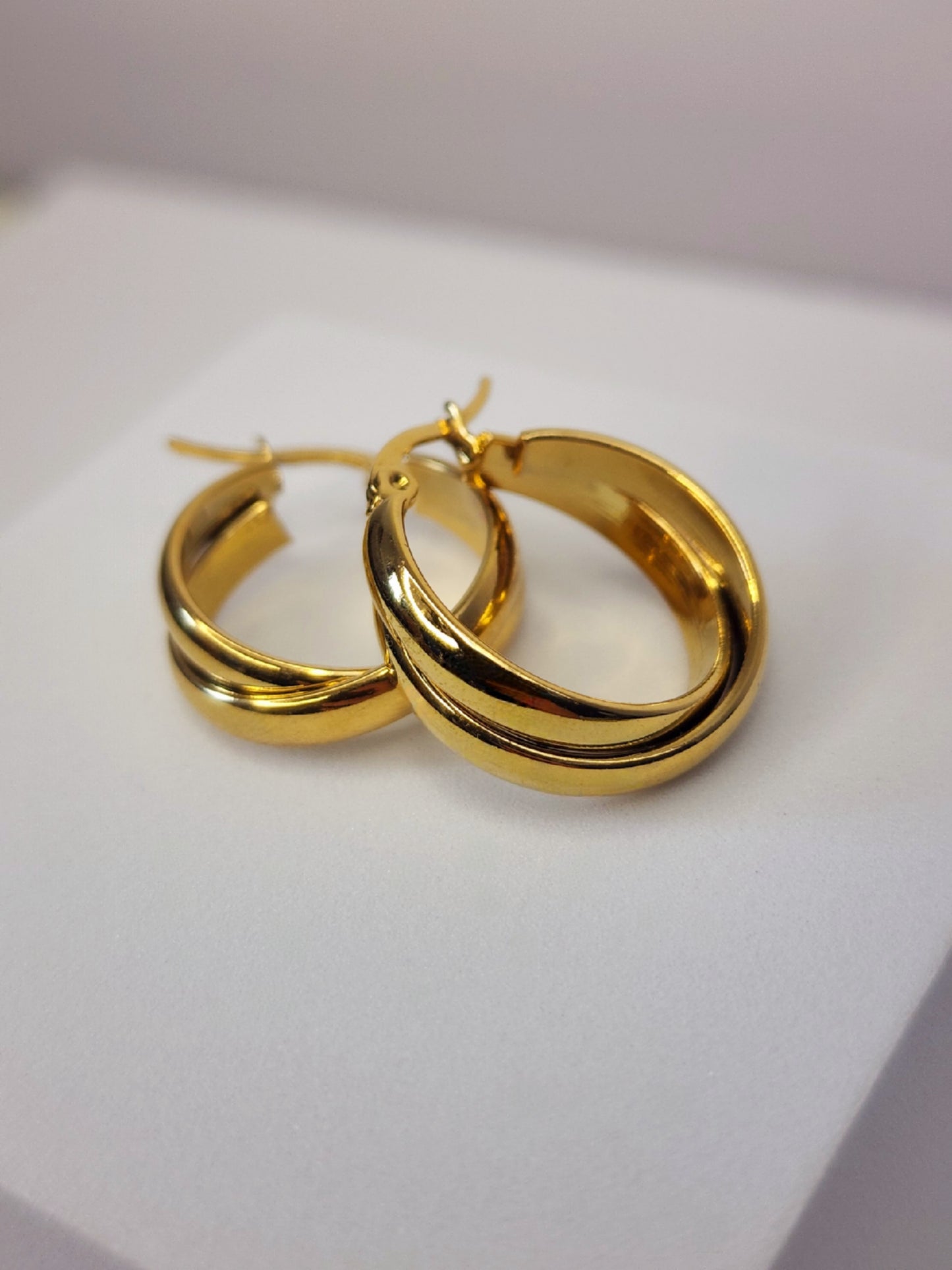 Double Layer Twisted Hoops