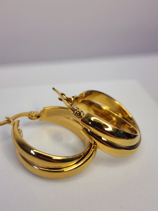 Double Layer Twisted Hoops